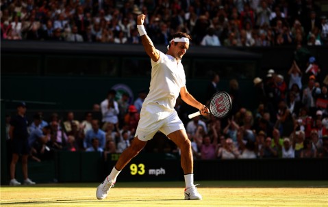  费德勒在加拿大队比赛中惊险取胜，惊险取胜引发热议！-开云体育官网