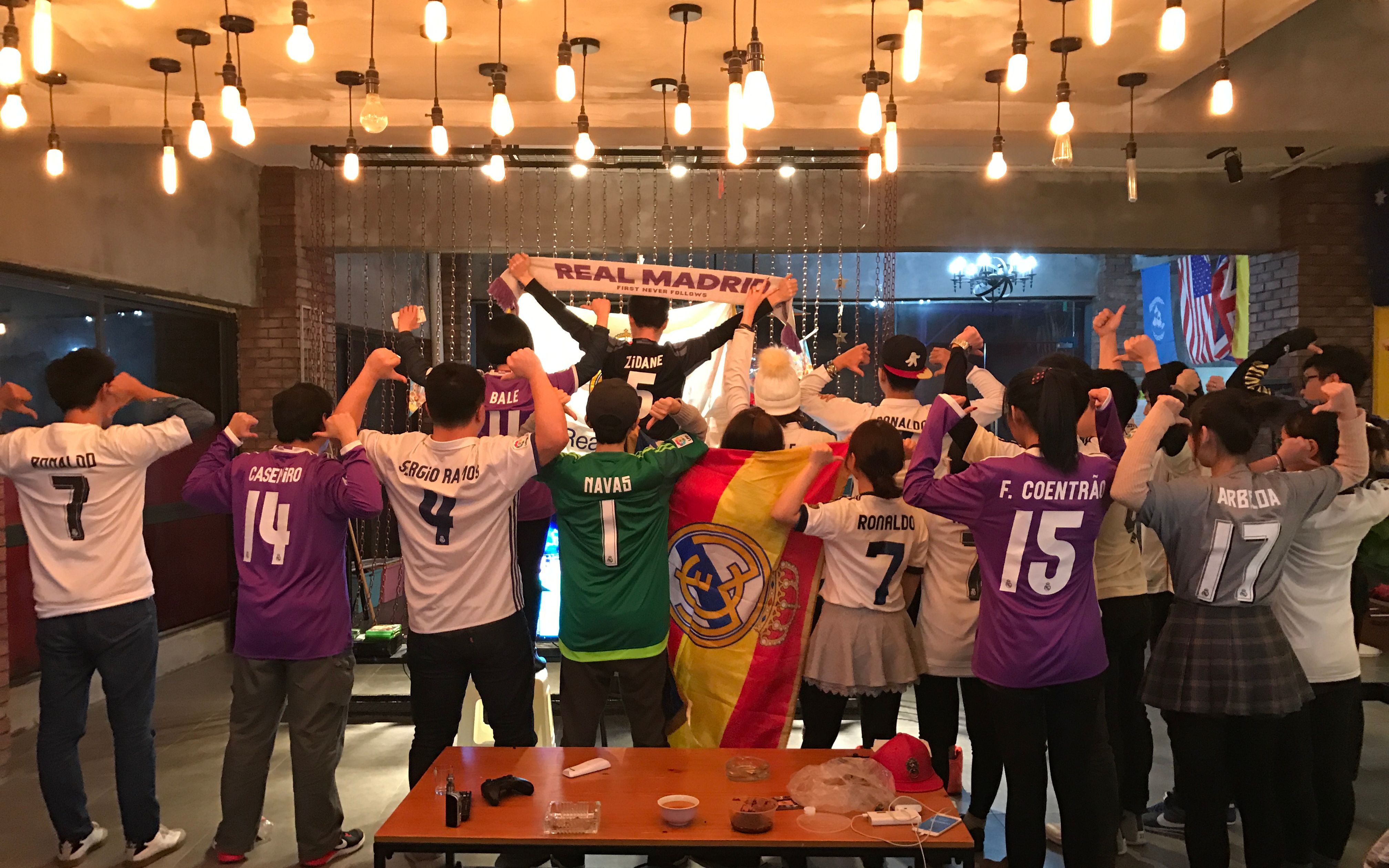 Scout迎来二十赛季高光表现，皇家马德里球迷沸腾！的简单介绍